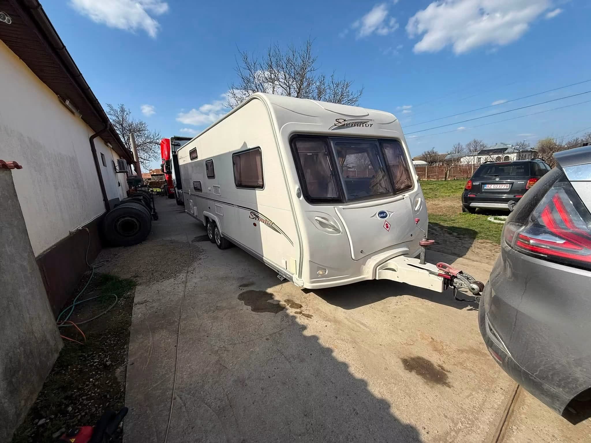 Rulotă Bailey Senator Carolina S5 – Înmatriculată România | 6 locuri | Twin Axle | Pregătită de camping 2